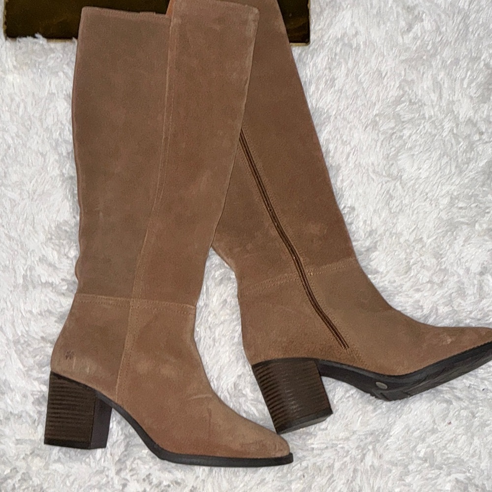 Lucky Brand Tan Heeled Boots
